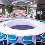 Круглый переговорный стол по индивидуальному дизайн-проекту